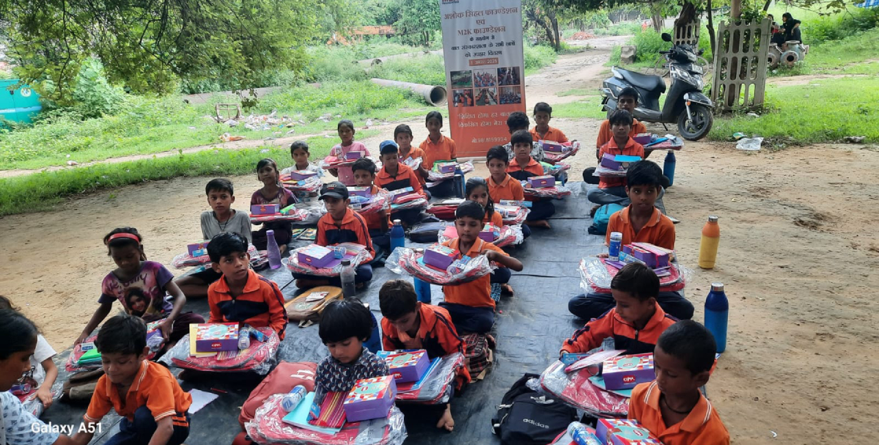 Foundation Celebrates CMD Sir’s Birthday, Spreading Generosity to Young Minds.